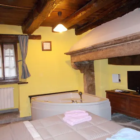 Villa Il Borgo Di Monica Domodossola Exterior foto
