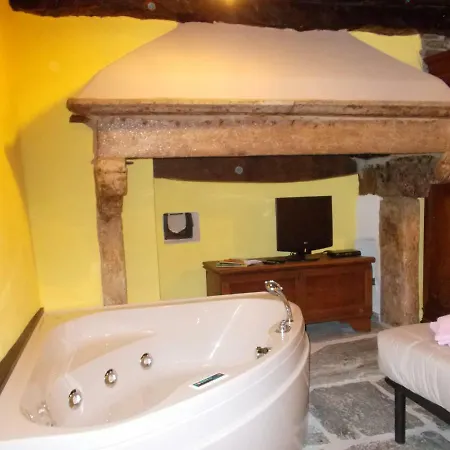 Villa Il Borgo Di Monica Domodossola Exterior foto
