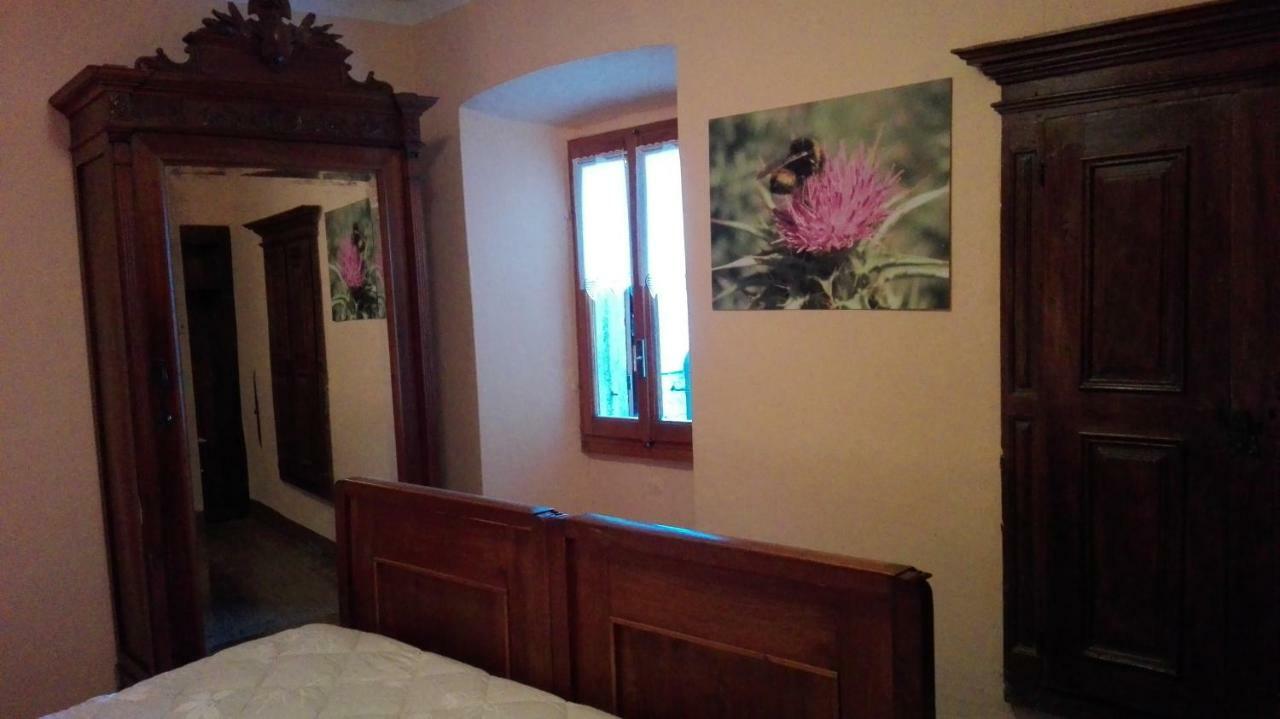 Il Borgo Di Monica Hébergement de vacances Domodossola
